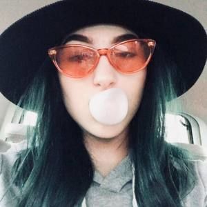 Meet your Posher, Kailey